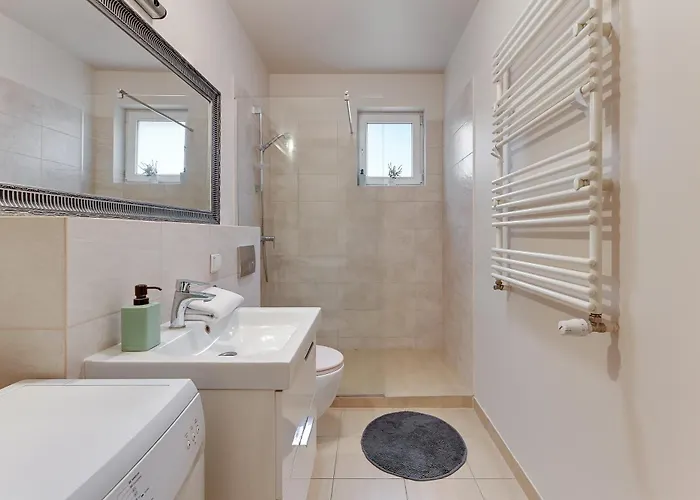 Luciano Old Town - Center & Parking