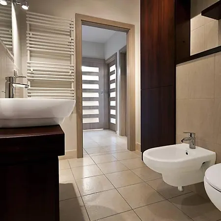 Luciano Old Town - City Center & Parking Apartment *