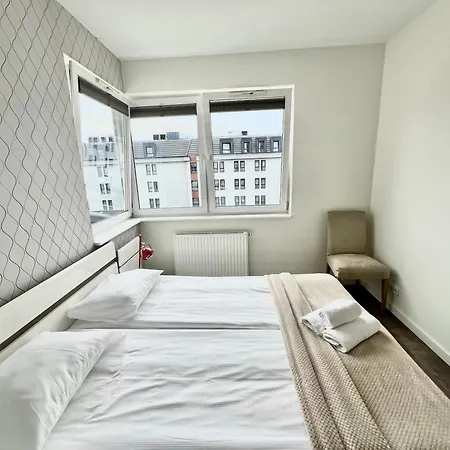 Luciano Old Town - City Center & Parking Apartment